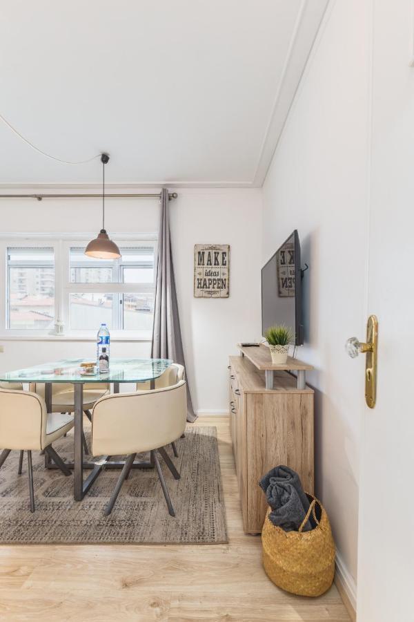 Nice Apartment With Veranda In Gaia - 3D Вила-Нова-ди-Гая Экстерьер фото